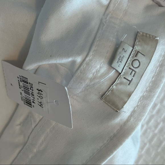 Ann Taylor Belted Skirt NWT 
Size:2 - Picture 8 of 11